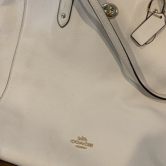 Neutral Tone Coach Leather Purse/ Classic Coach Designer Hand Bag - Picture 2 of 4